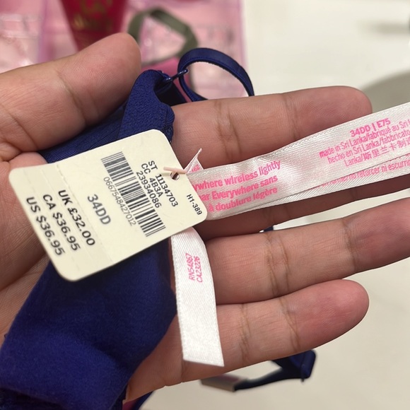 Pink Victoria Secret Wireless Bra - Picture 3 of 6